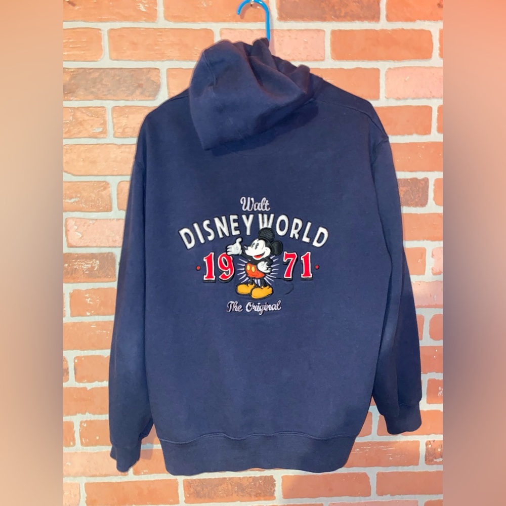 1971 Disney world sweater zip up